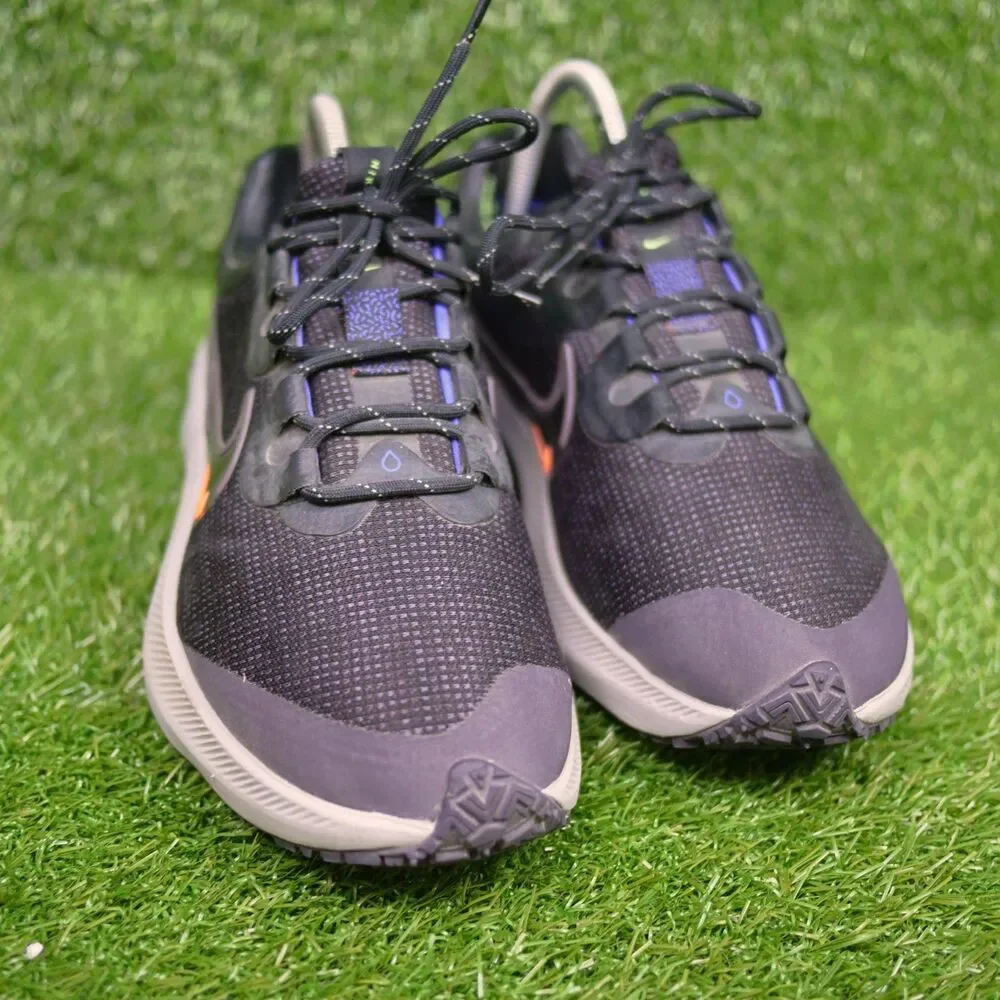Nike Zoom Winflo 8 Shield Running Shoes - Women's Size 8.5